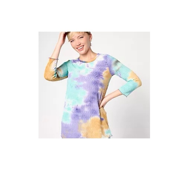 LOGO Layers By Lori Goldstein Printed Scoop Neck Top - Picture 6 of 7